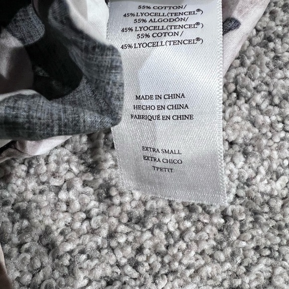 Rails Rosie Floral Smocked Peplum Short Sleeve Top In Sepia Roses Brown Size XS - Picture 10 of 11